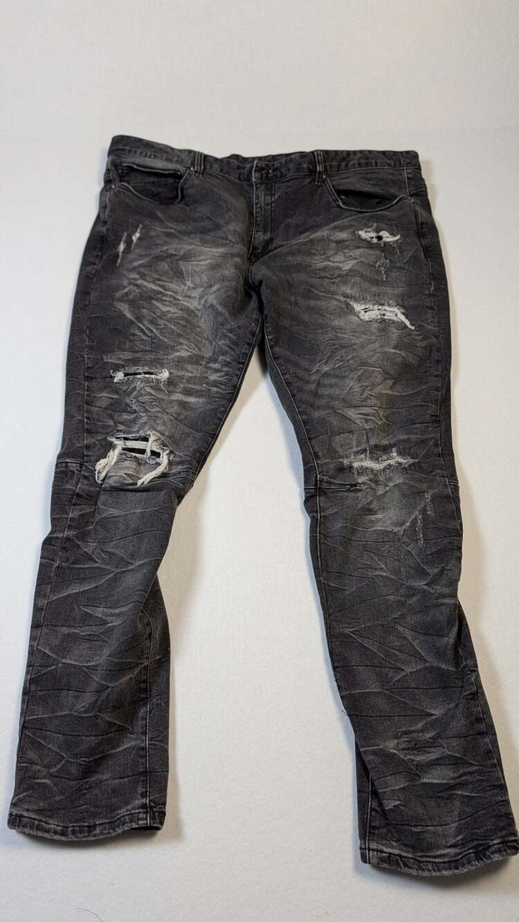 NWT Smoke Rise Distressed Black Denim Jeans 42x32